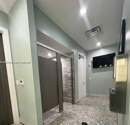 DOWNTOWN DORAL SOUTH PHAS - Residential