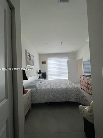 DOWNTOWN DORAL SOUTH PHAS - Residential