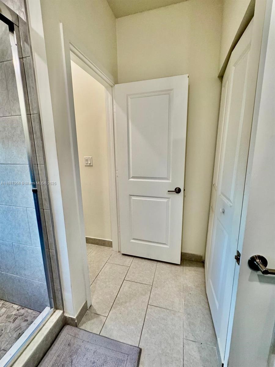 DOWNTOWN DORAL SOUTH PHAS - Residential