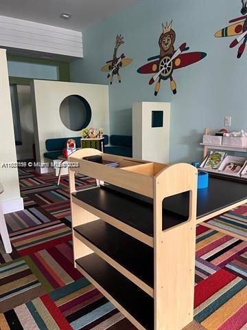 DOWNTOWN DORAL SOUTH PHAS - Residential