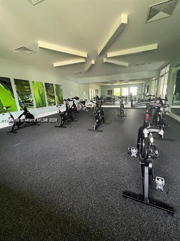 DOWNTOWN DORAL SOUTH PHAS - Residential