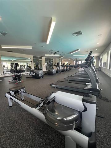 DOWNTOWN DORAL SOUTH PHAS - Residential