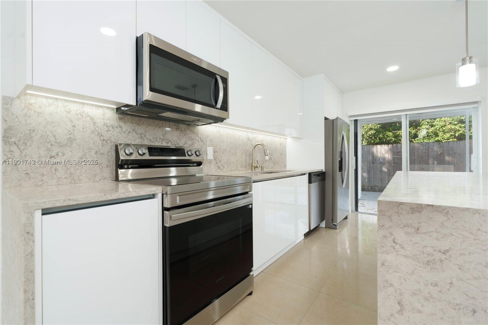 View photos, virtual tours, details... 6080 W 26th Ct 101-9