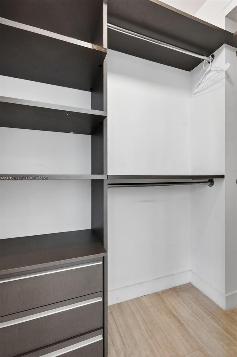 ECHO BRICKELL CONDO - Residential