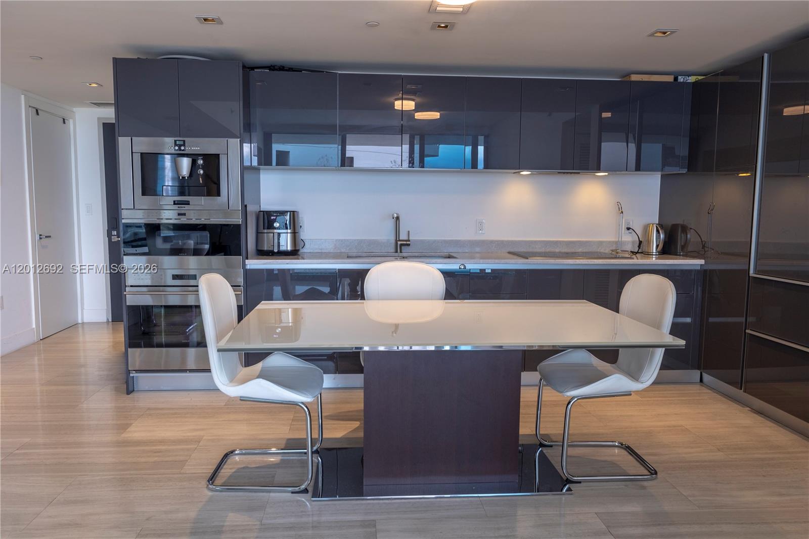 1451 Brickell Ave 1002