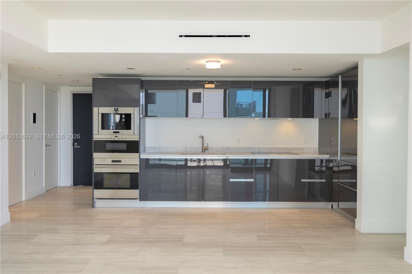 1451 Brickell Ave 1002