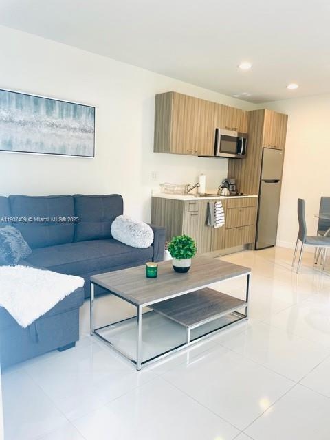 1419 WEST CONDO - Residential Lease