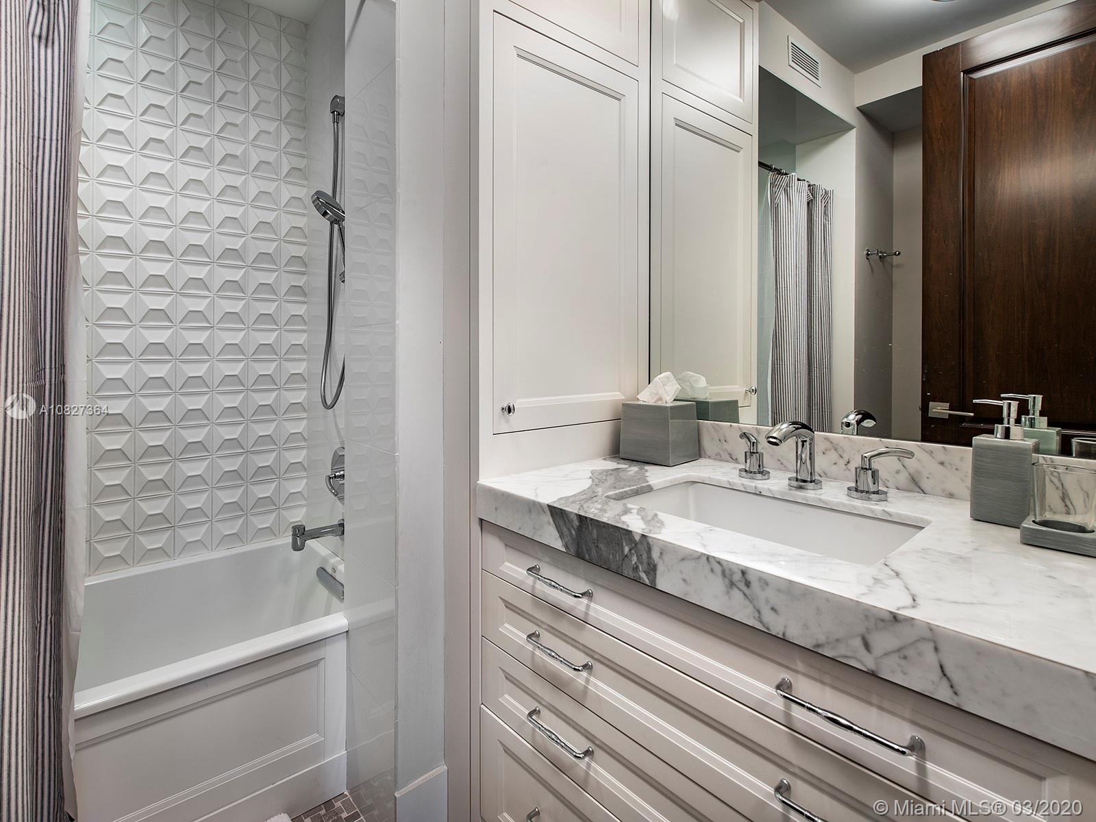 BRUCE-LAURIE SUB - Residential