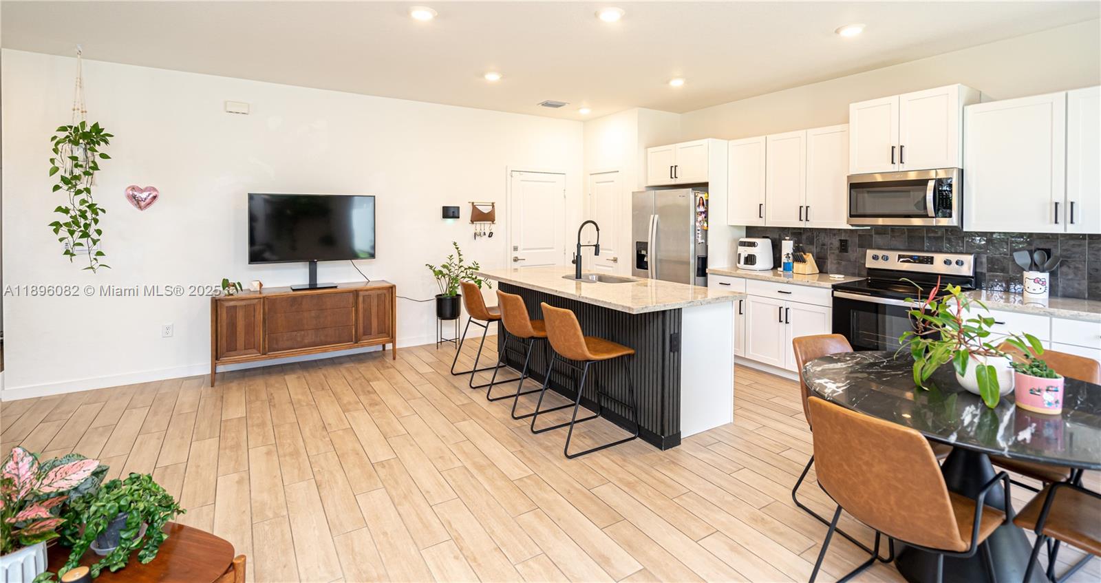 CEDAR AT KEYS GATE - Residential