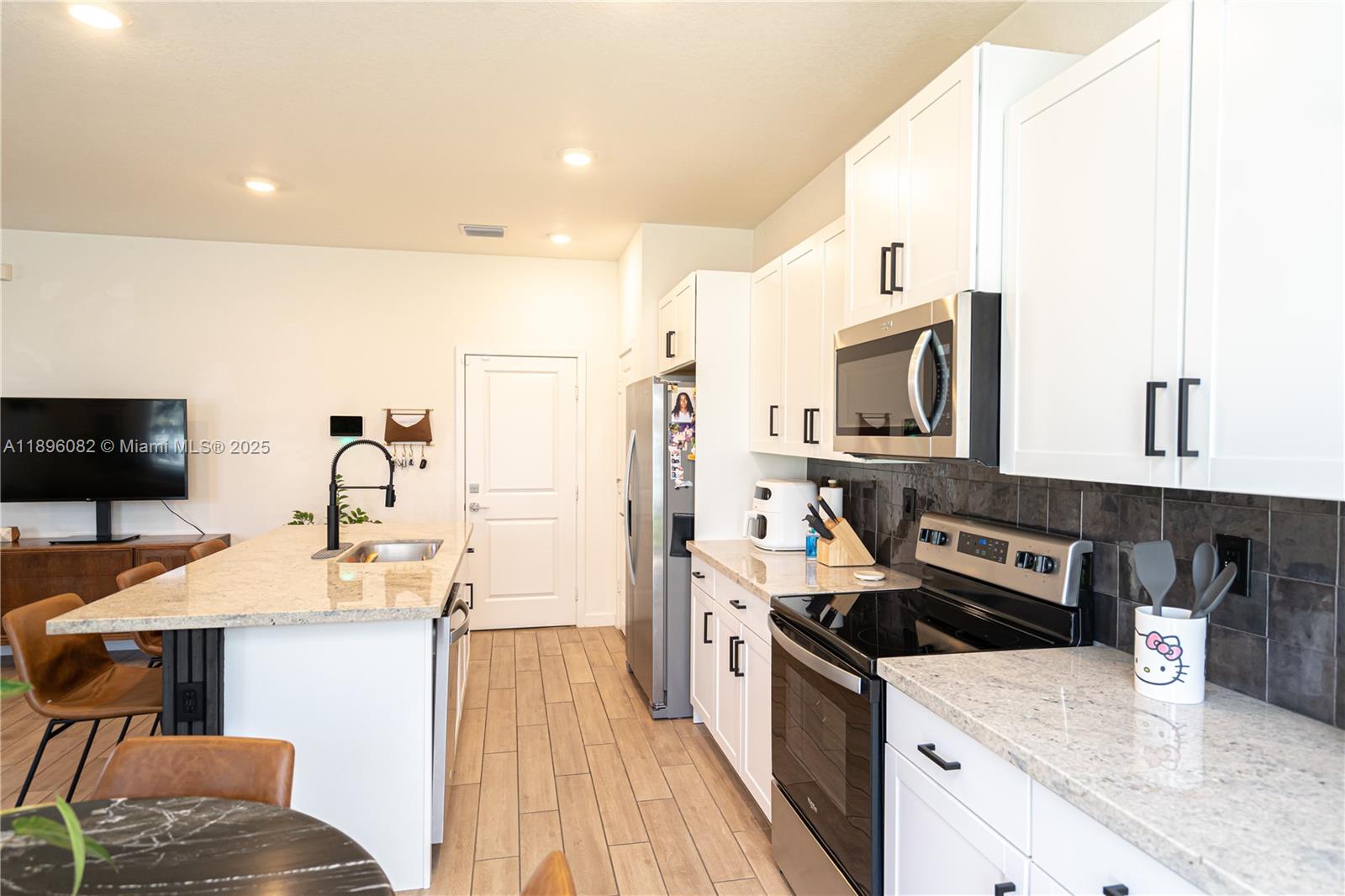 CEDAR AT KEYS GATE - Residential