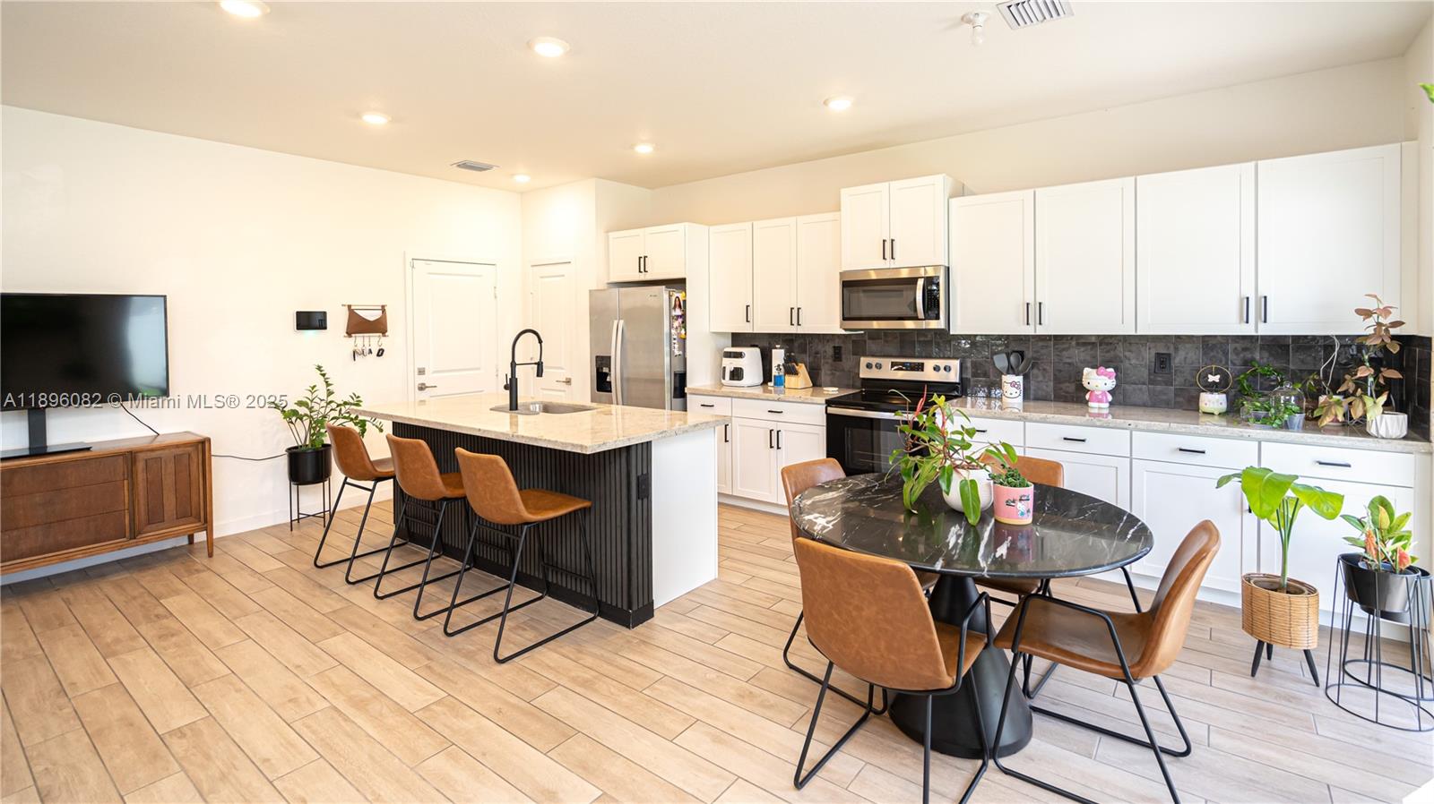 CEDAR AT KEYS GATE - Residential