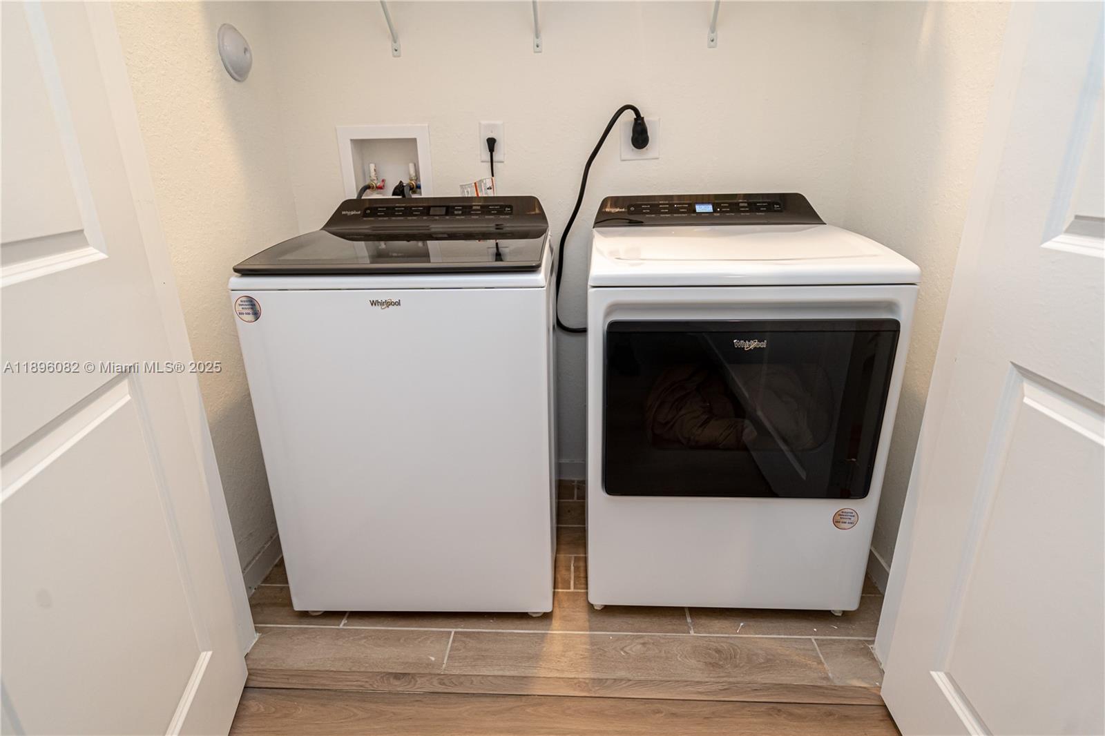 CEDAR AT KEYS GATE - Residential