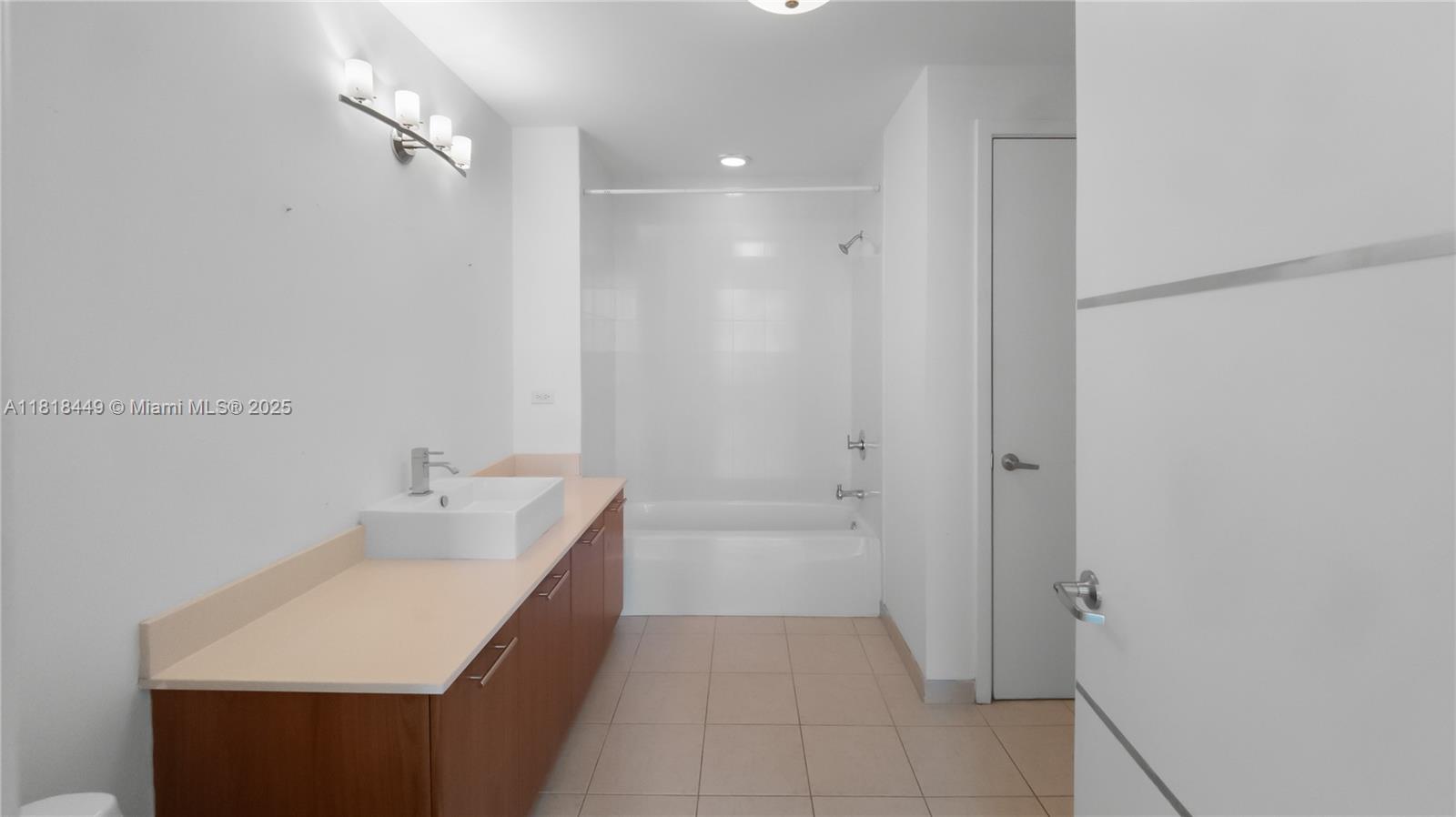 FOUR MIDTOWN MIAMI CONDO - Residential