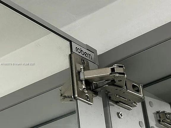 WESTLAND CONDO - Residential