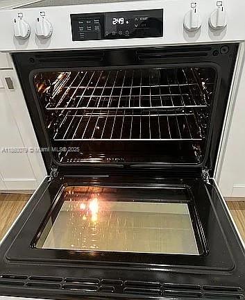 WESTLAND CONDO - Residential