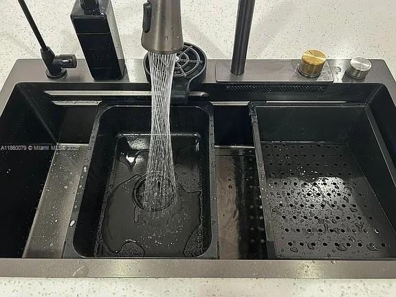 WESTLAND CONDO - Residential