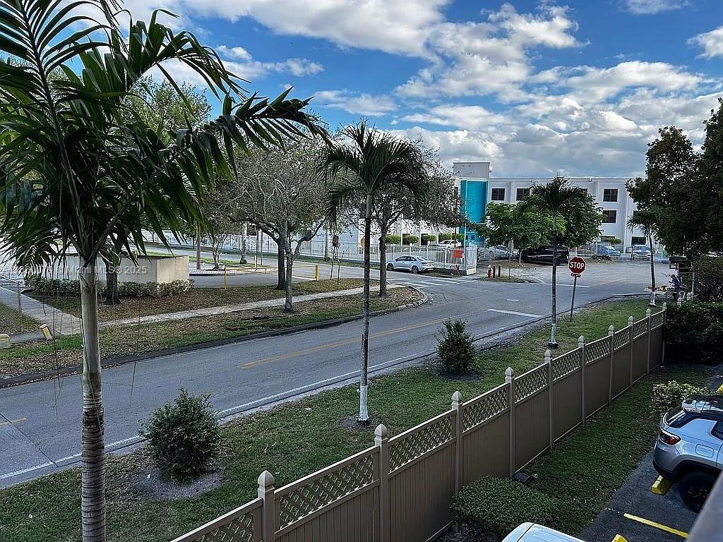 WESTLAND CONDO - Residential