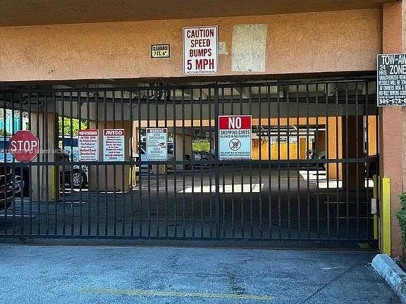 WESTLAND CONDO - Residential