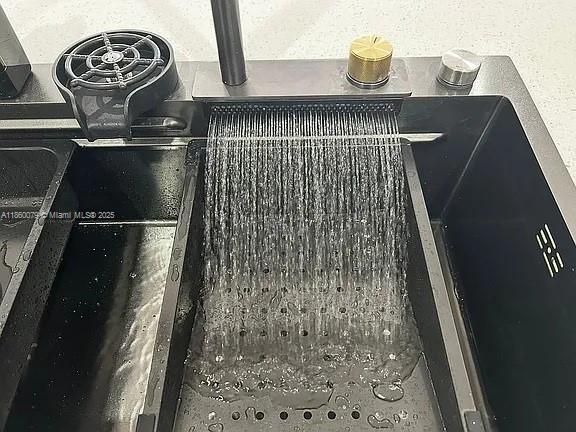 WESTLAND CONDO - Residential