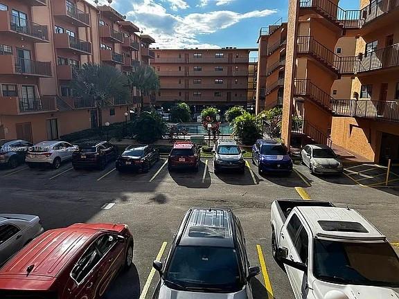 WESTLAND CONDO - Residential