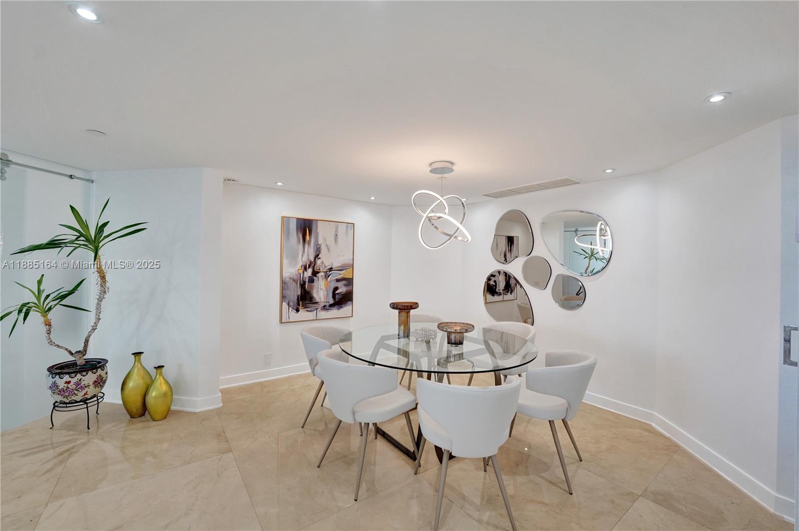 THE LANDMARK - Residential