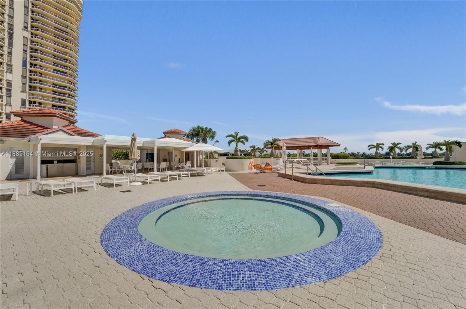 THE LANDMARK - Residential