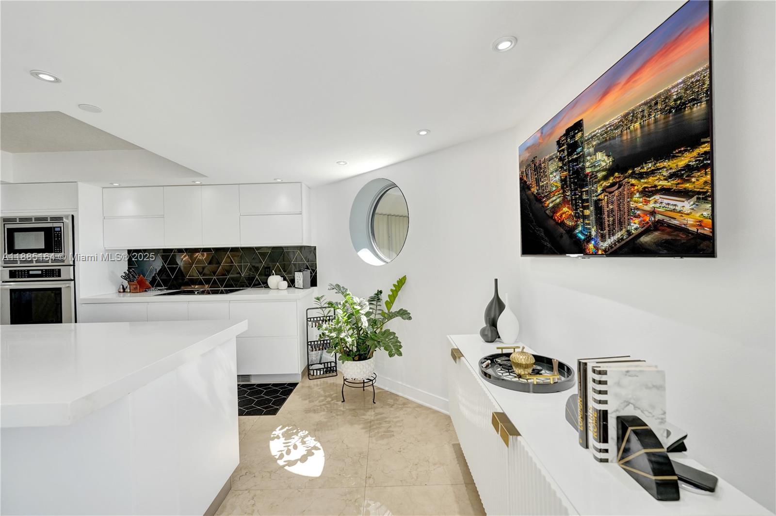 THE LANDMARK - Residential