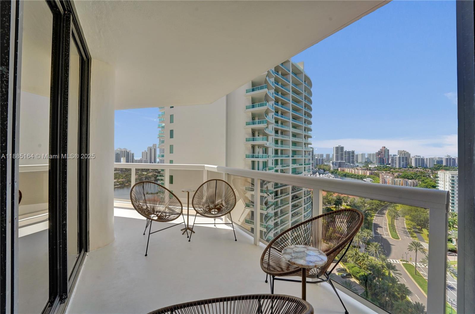 THE LANDMARK - Residential