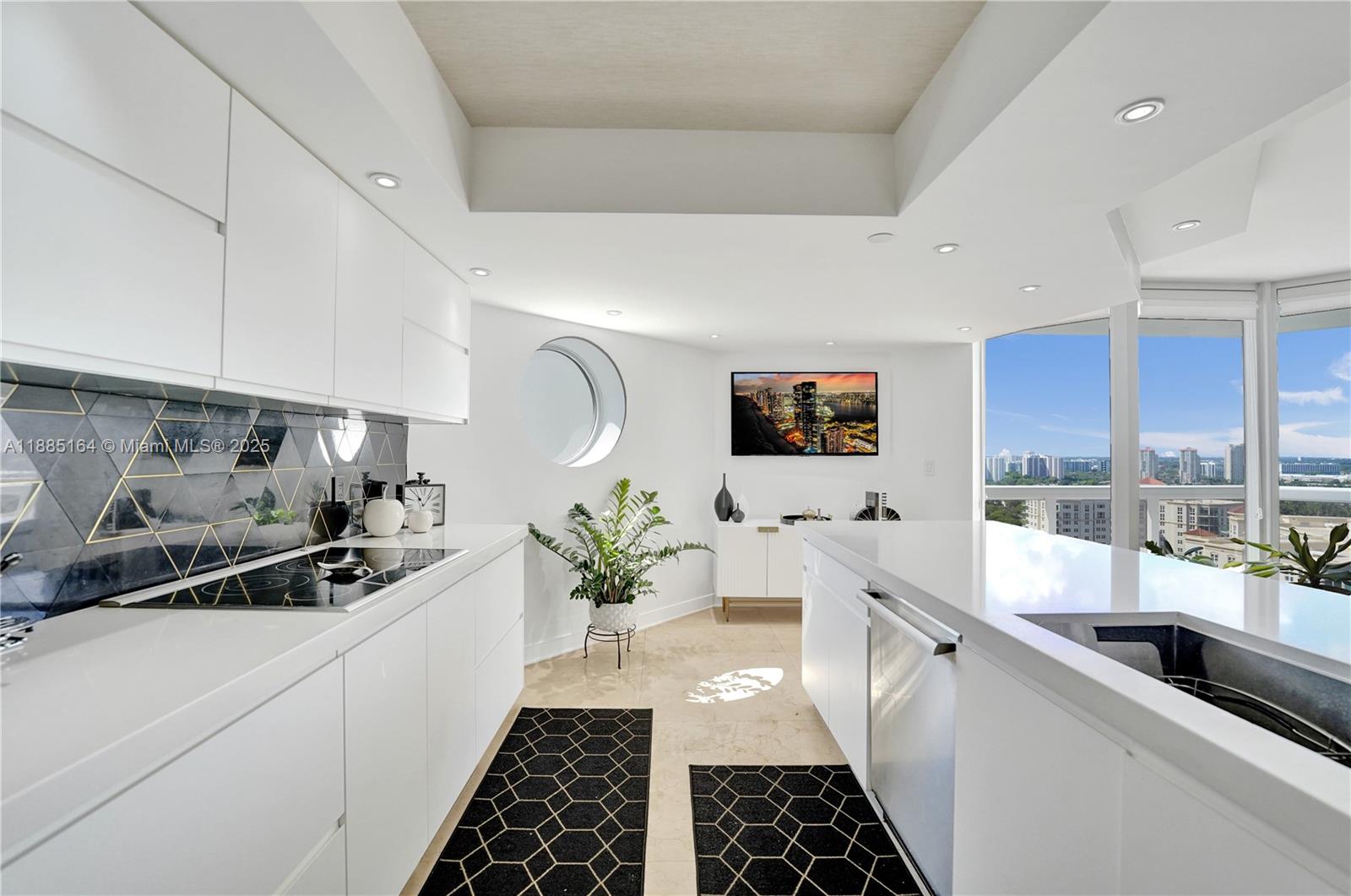 THE LANDMARK - Residential