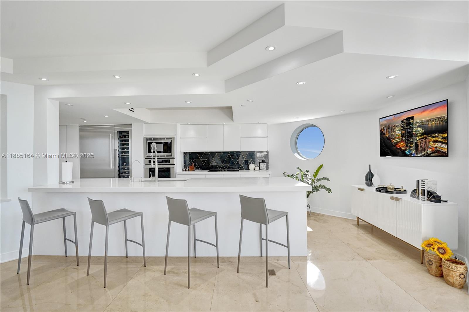 THE LANDMARK - Residential