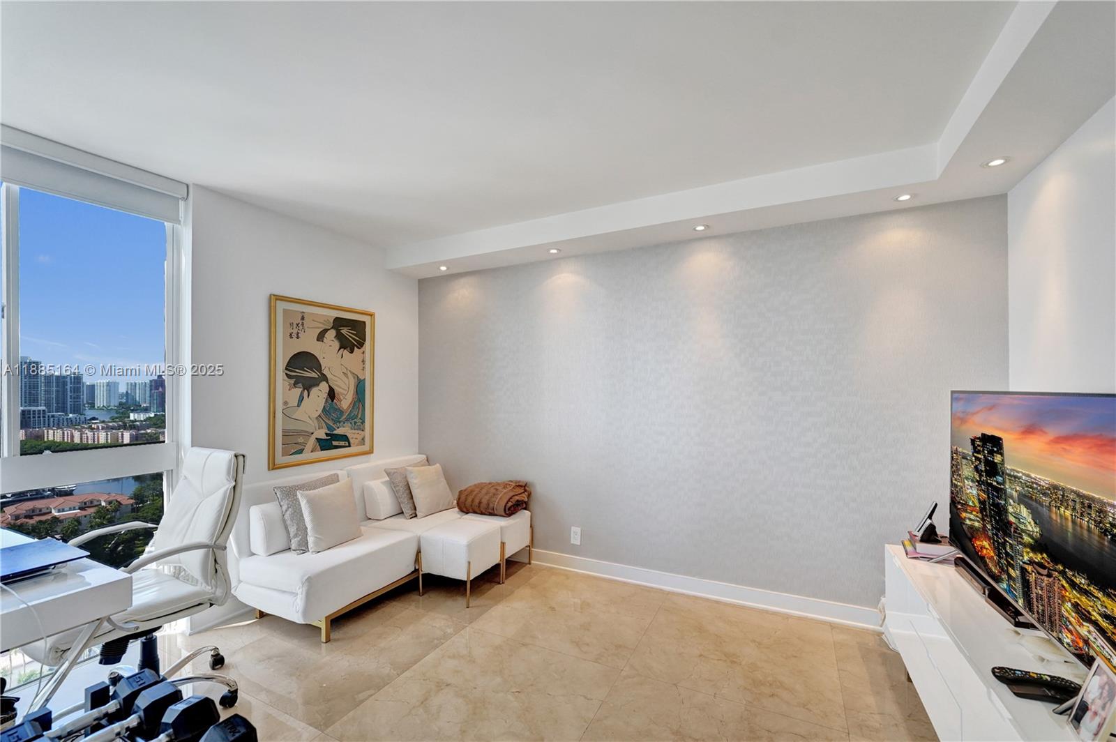 THE LANDMARK - Residential