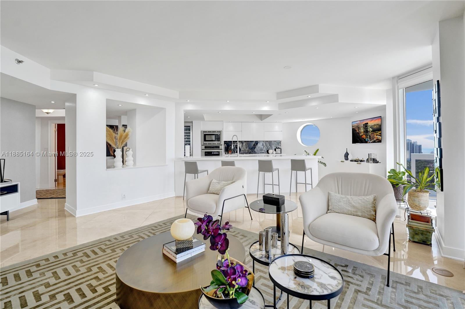 THE LANDMARK - Residential