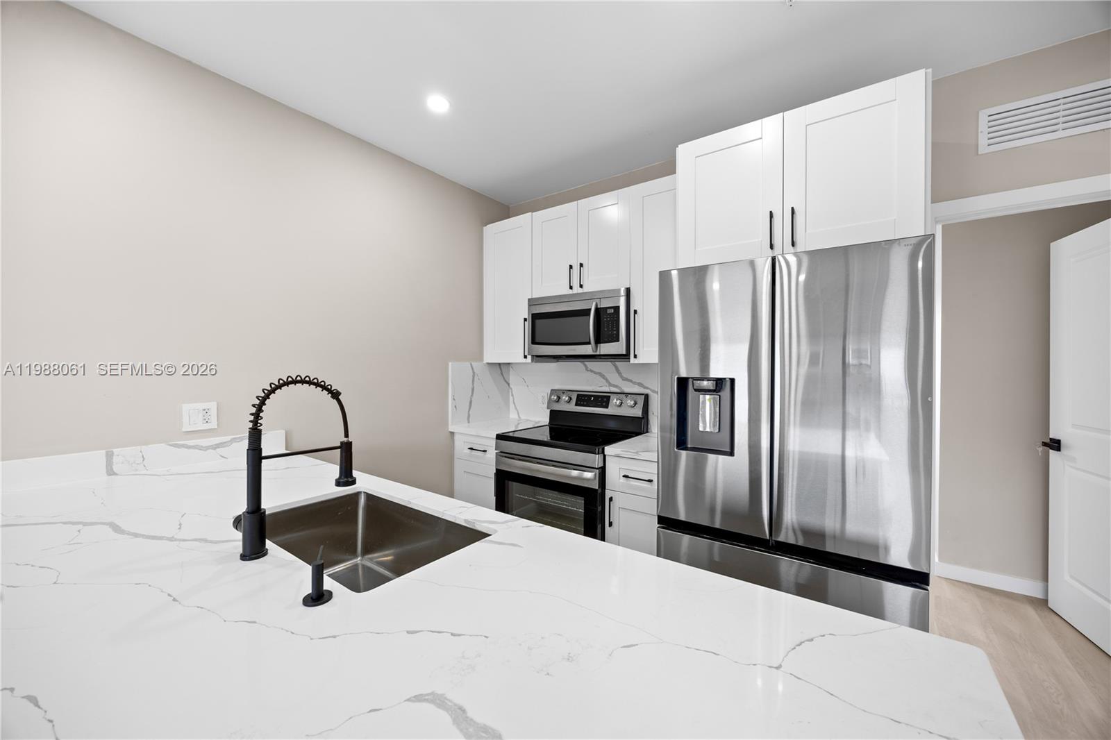 PLEASANT VILLAGE - Residential Lease