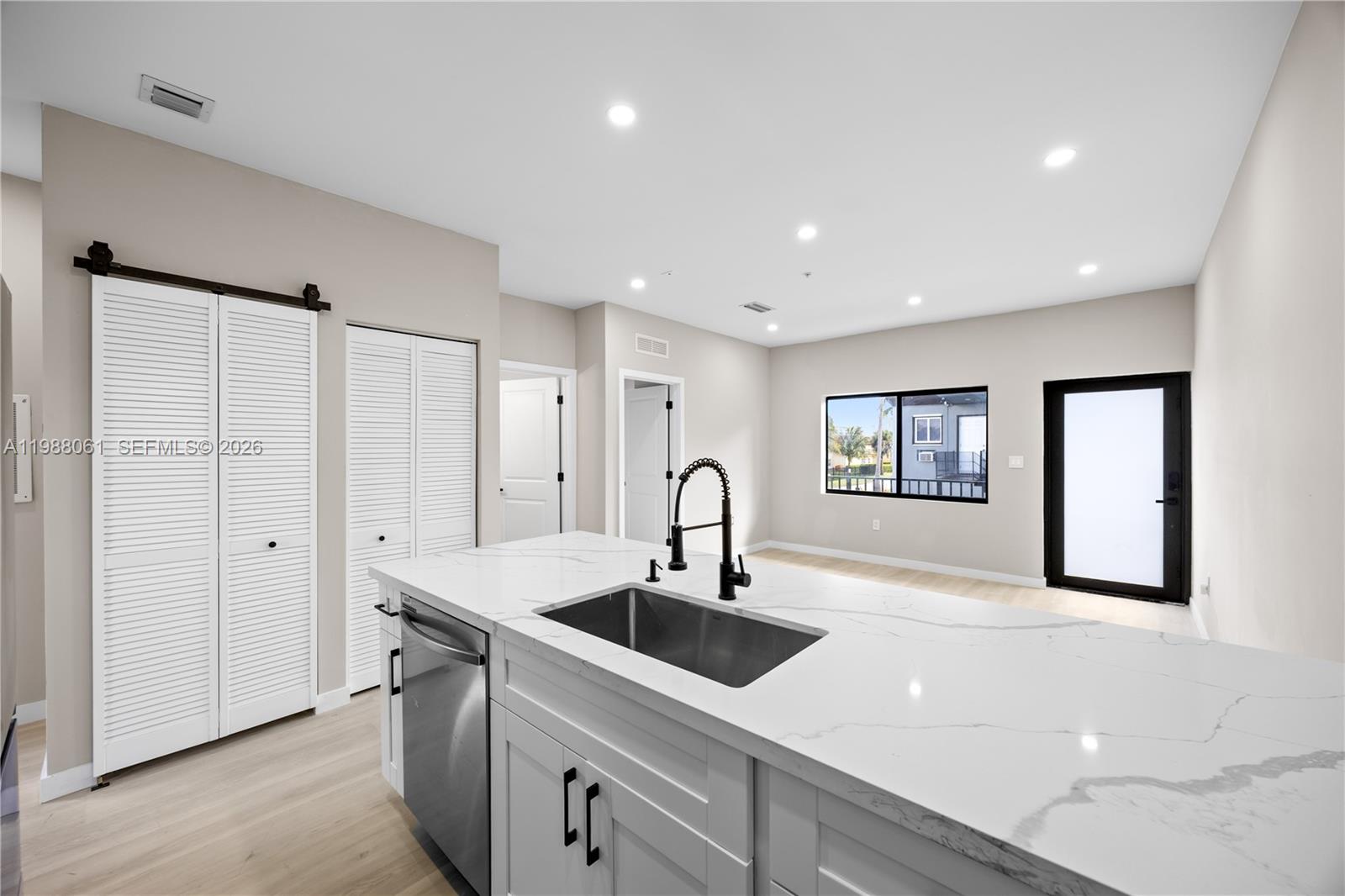 PLEASANT VILLAGE - Residential Lease