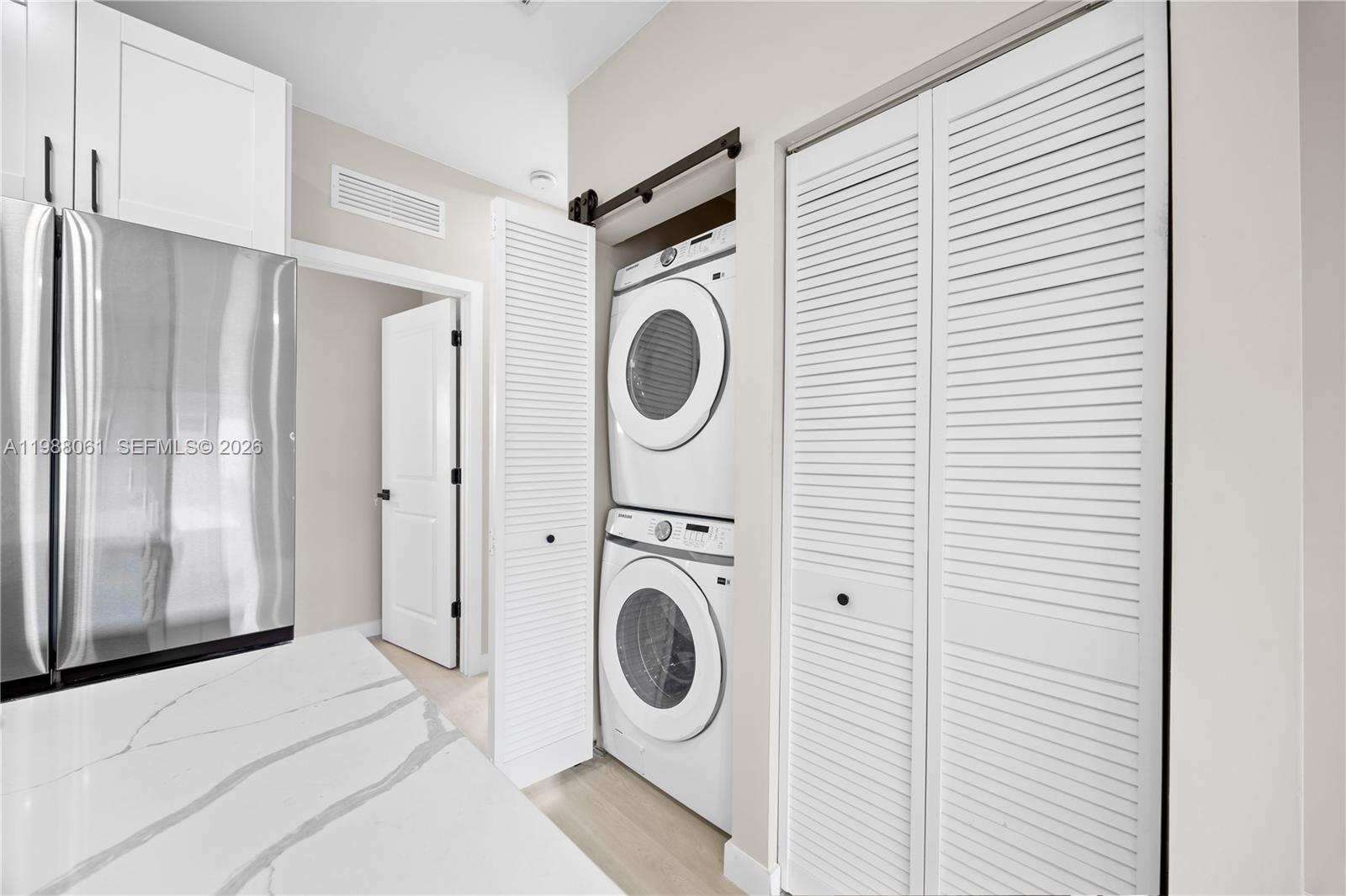 PLEASANT VILLAGE - Residential Lease