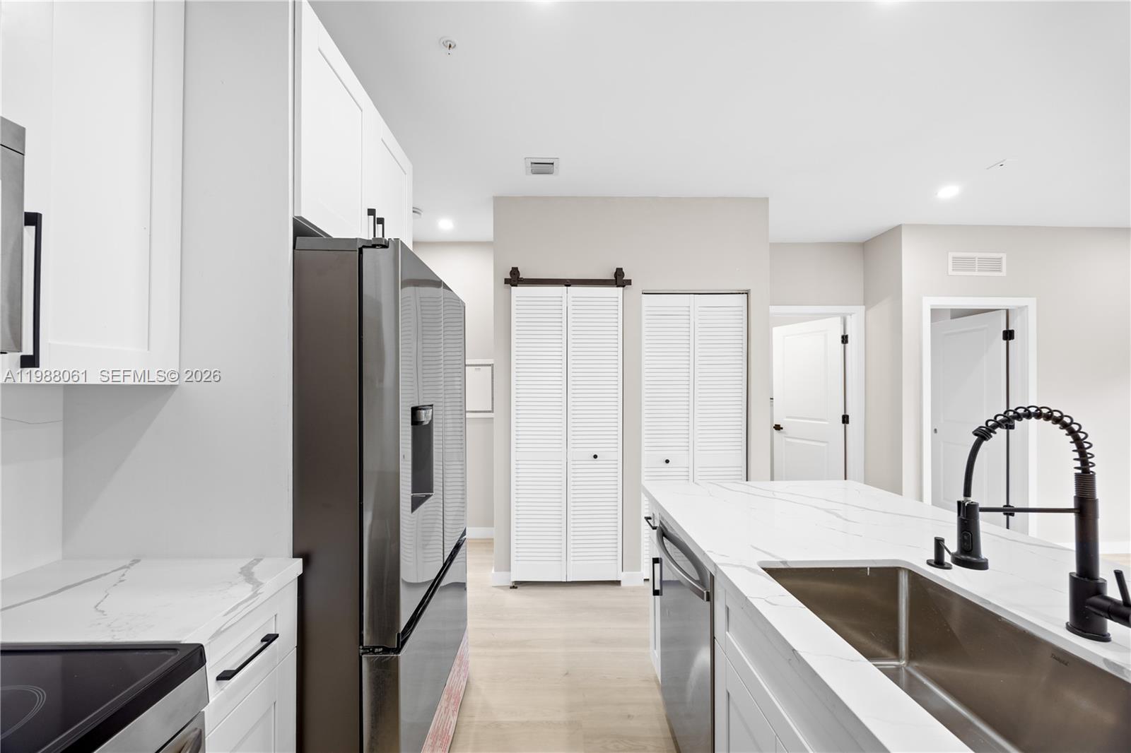 PLEASANT VILLAGE - Residential Lease