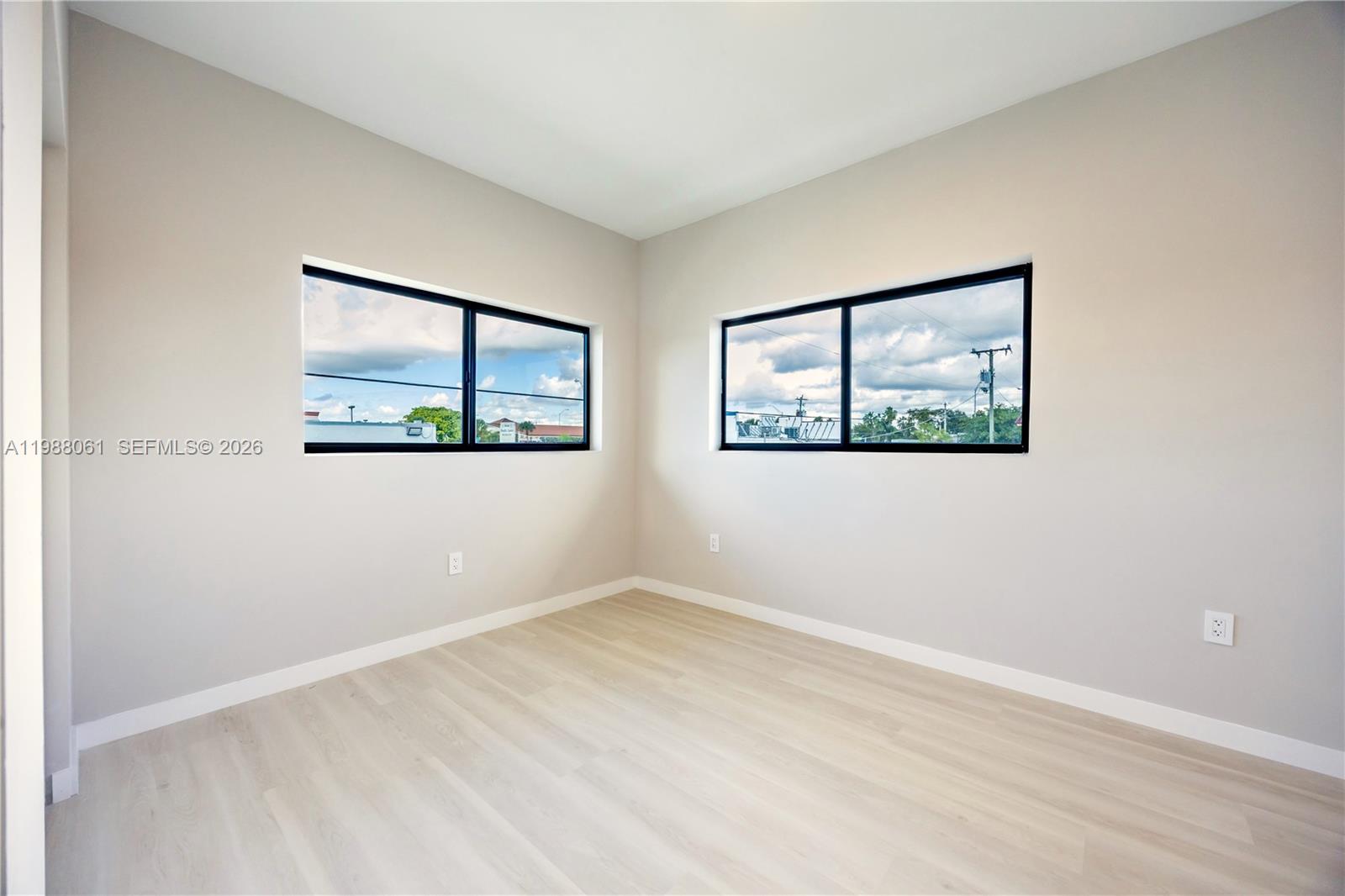 PLEASANT VILLAGE - Residential Lease