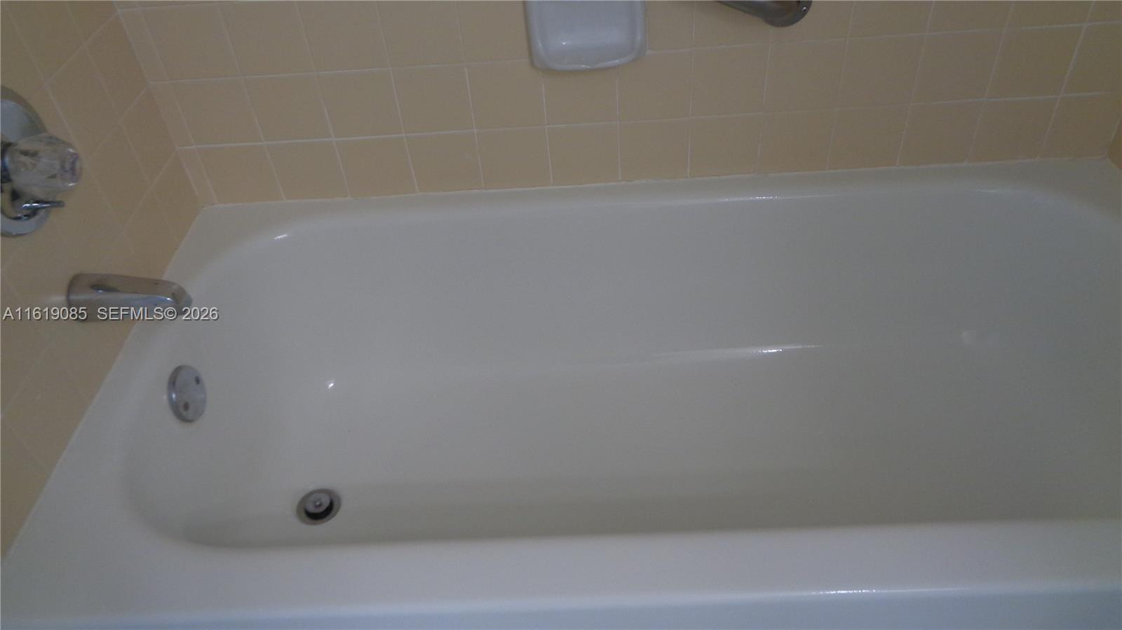 LAKES OF CARRIAGE HILLS - Residential