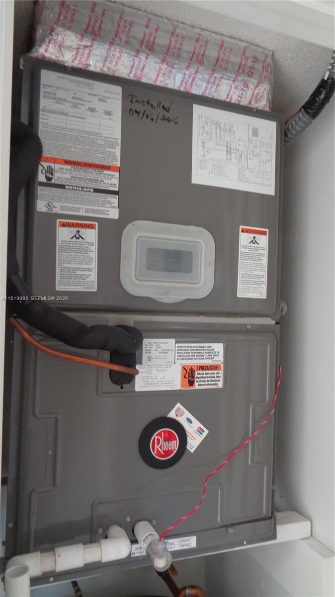 LAKES OF CARRIAGE HILLS - Residential