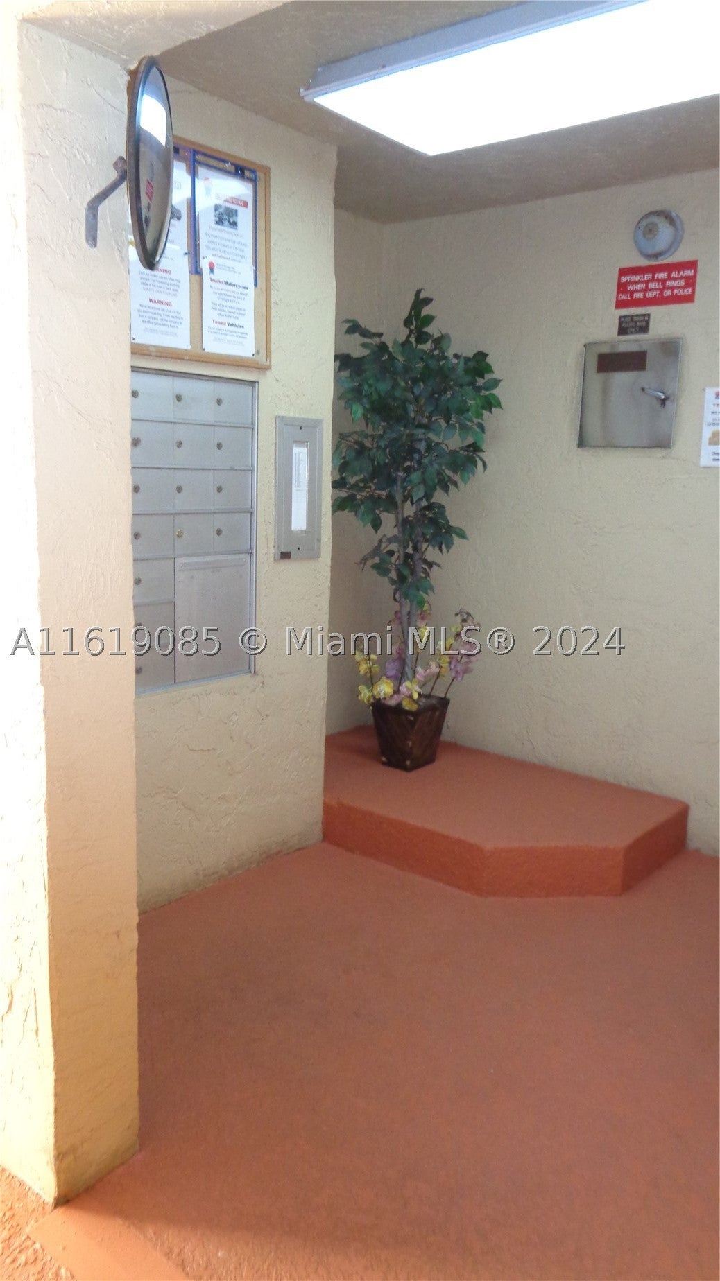 6085 N Sabal Palm Blvd 204, Tamarac FL 33319