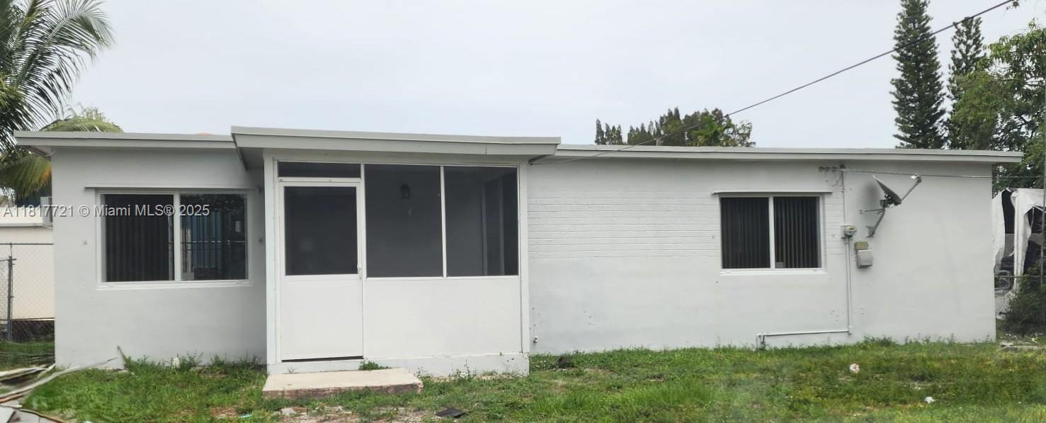 Rental Property at 7615 Nw 4th Ct, Miami, Broward County, Florida - Bedrooms: 1 
Bathrooms: 1  - $1,500 MO.