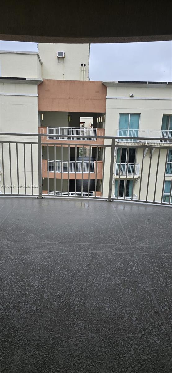 DOWNTOWN DADELAND CONDO N - Residential