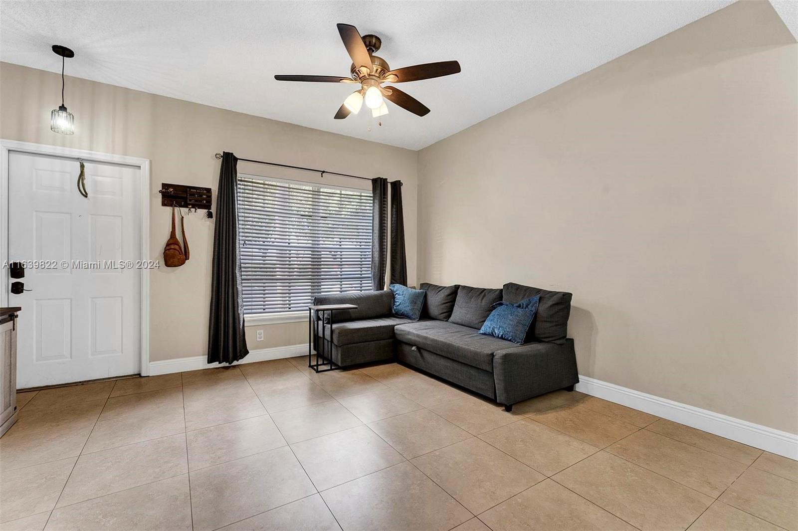 BANYAN OAKRIDGE COMMERCIA - Residential