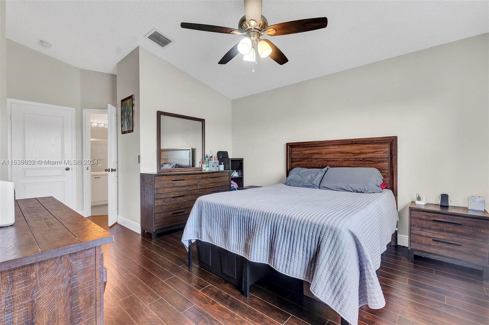 BANYAN OAKRIDGE COMMERCIA - Residential