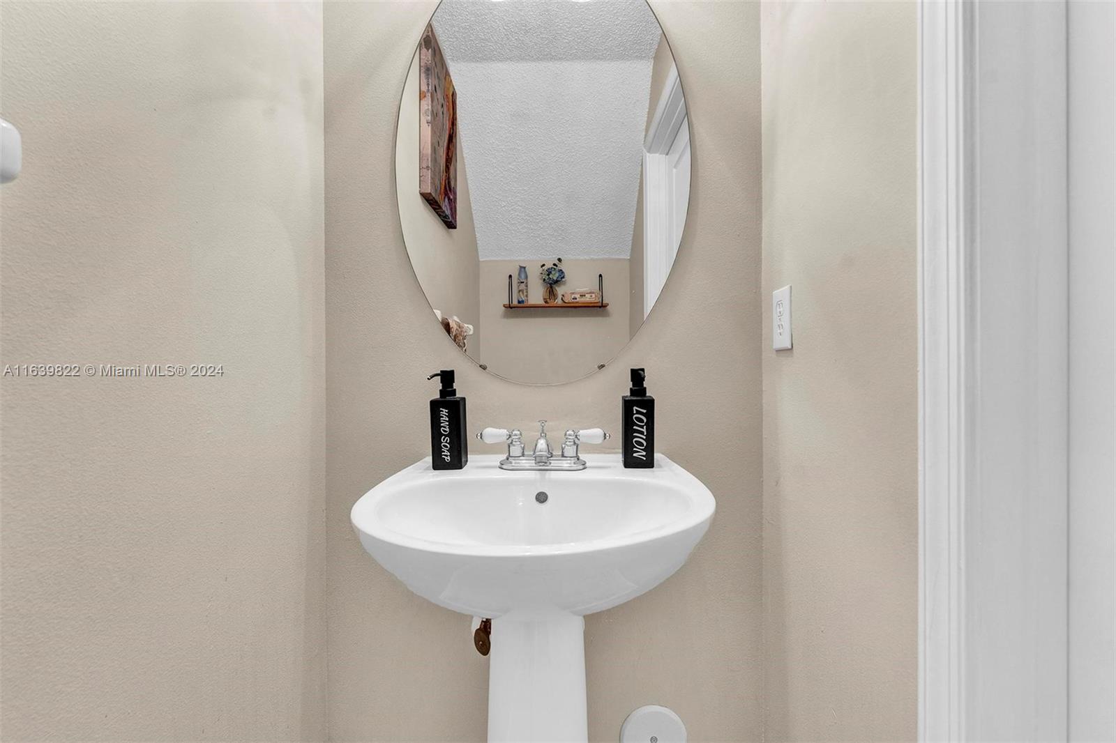BANYAN OAKRIDGE COMMERCIA - Residential