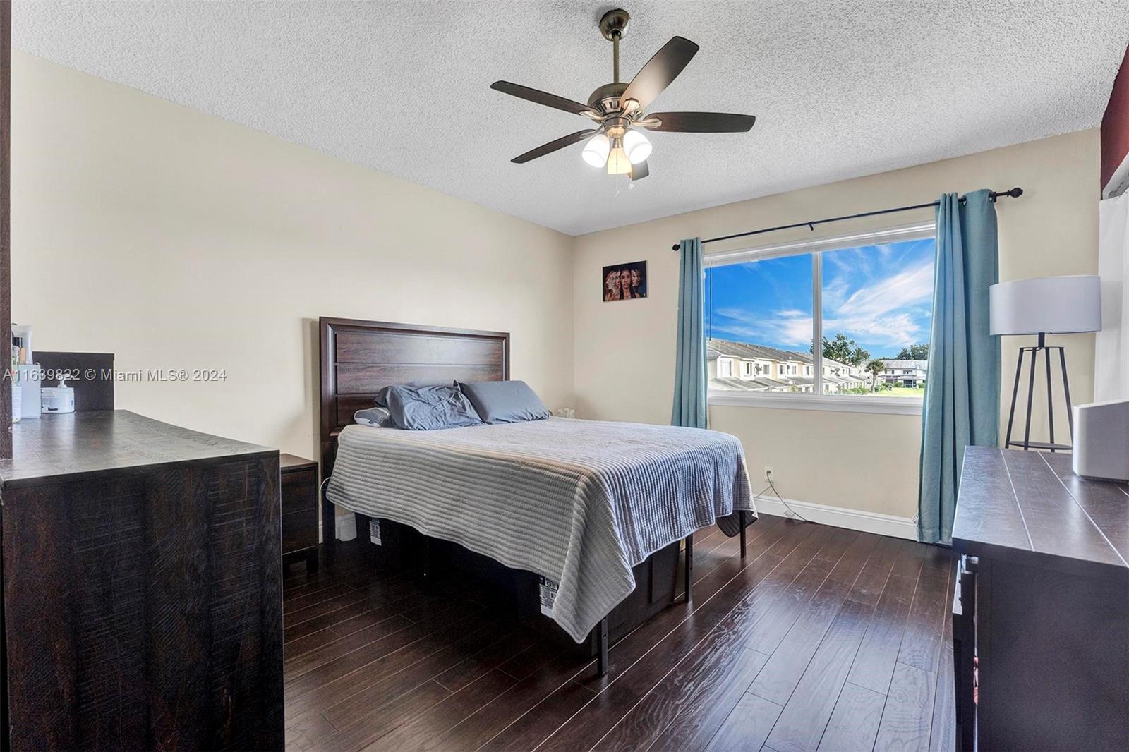 BANYAN OAKRIDGE COMMERCIA - Residential