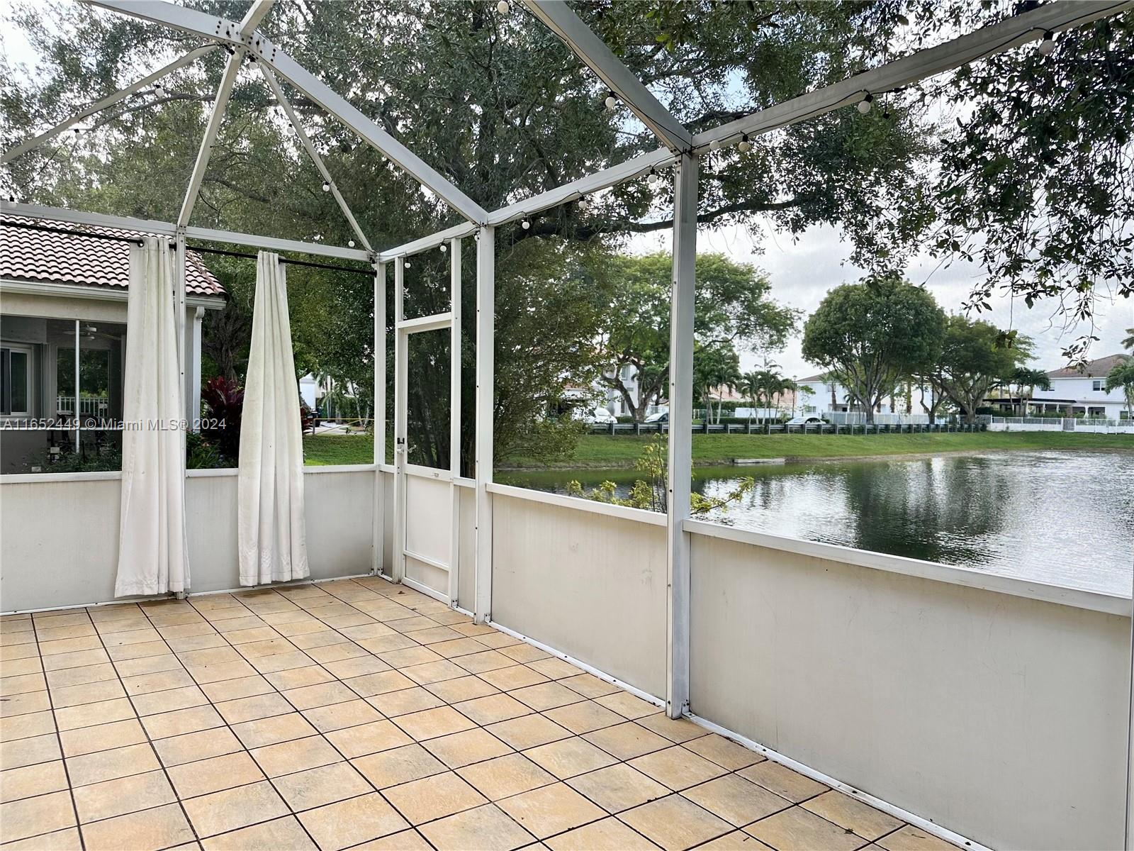 Doral Gardens - Residential Lease