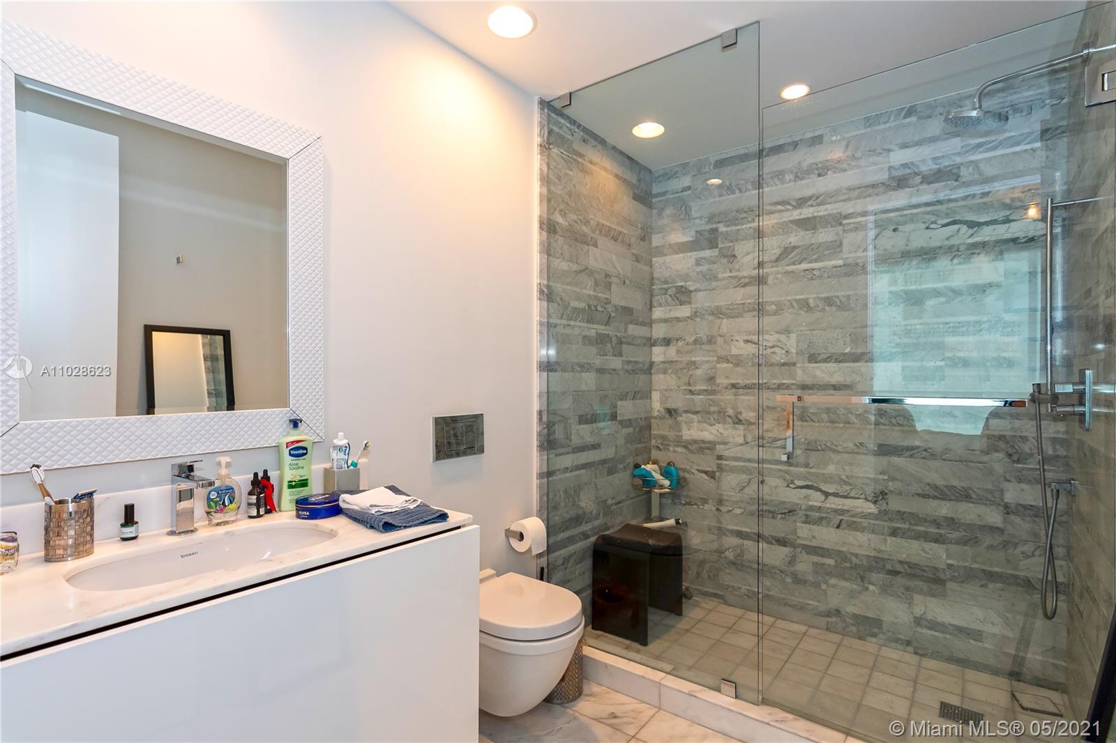 OCEANA BAL HARBOUR CONDO - Residential