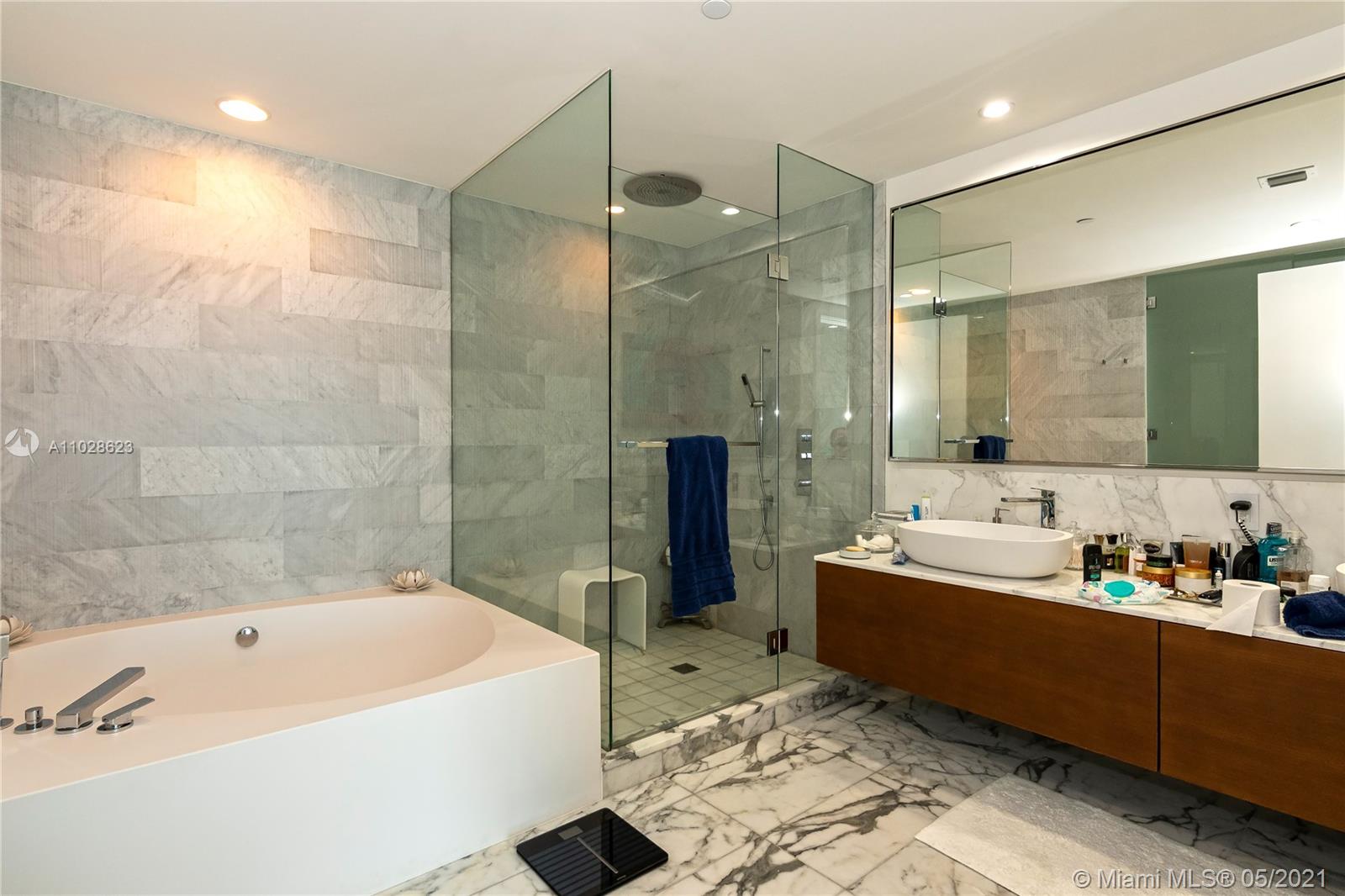 OCEANA BAL HARBOUR CONDO - Residential