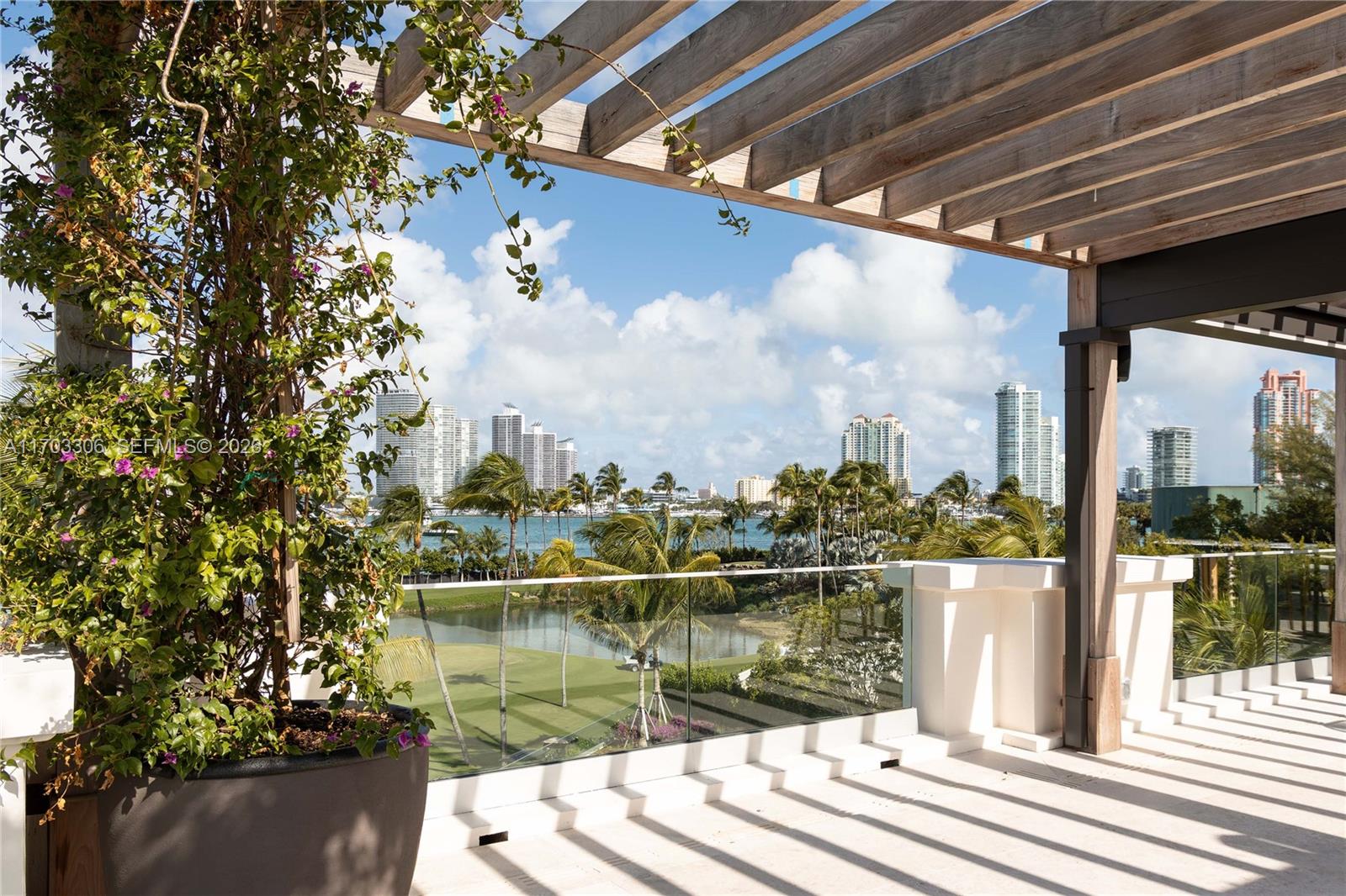 LINDISFARNE ON FISHER ISL - Residential